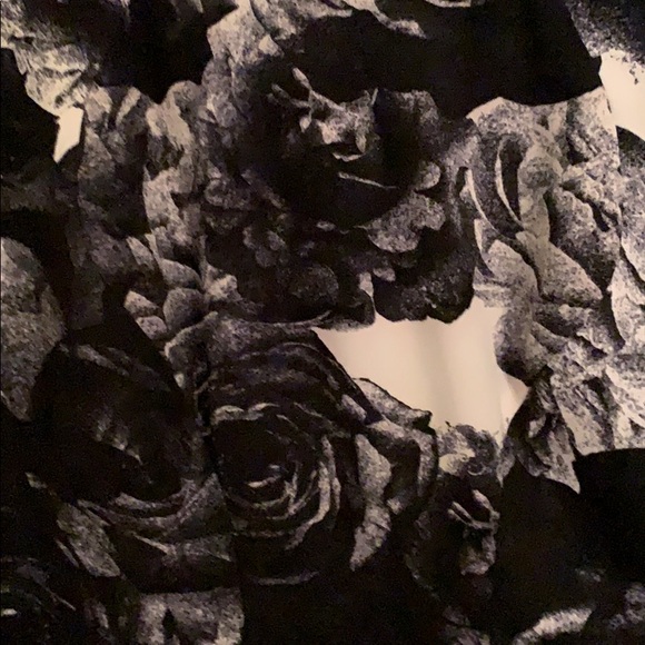 Flower Mini Dress - Picture 4 of 7